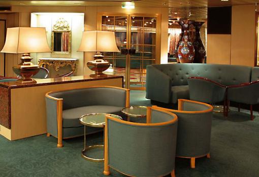 Uno de los refinados Lounges del buque